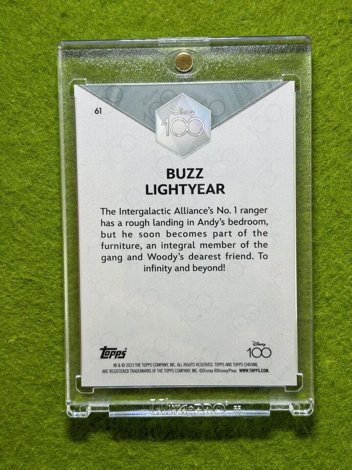 Buzz LightYear DISNEY 100 PURPLE REFRACTOR #/299 ToyStory CARD
