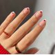 thumbnail image 2 of Uñas postizas cortas con corazón rojo, forma almendrada, elegantes, 24 piezas + kit de aplicación, 2 of 8