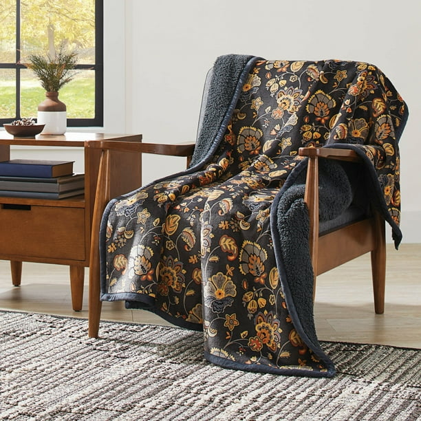 Better Homes & Gardens Velvet Plush Reverse to Sherpa Throw Blanket, 1