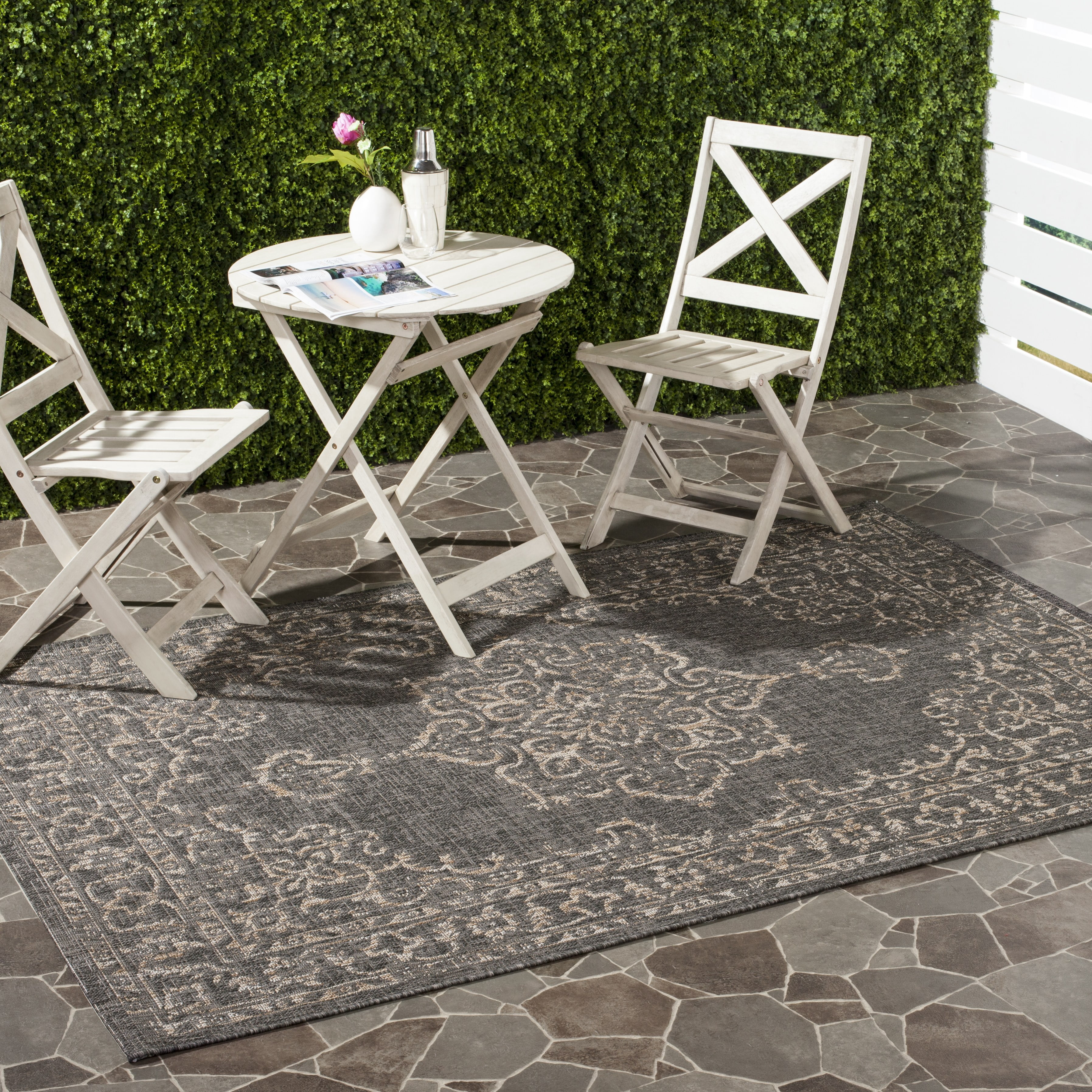 SAFAVIEH Courtyard Clodagh Medallion Indoor/Outdoor Area Rug, Black/Natural, 5'3" x 7'7"