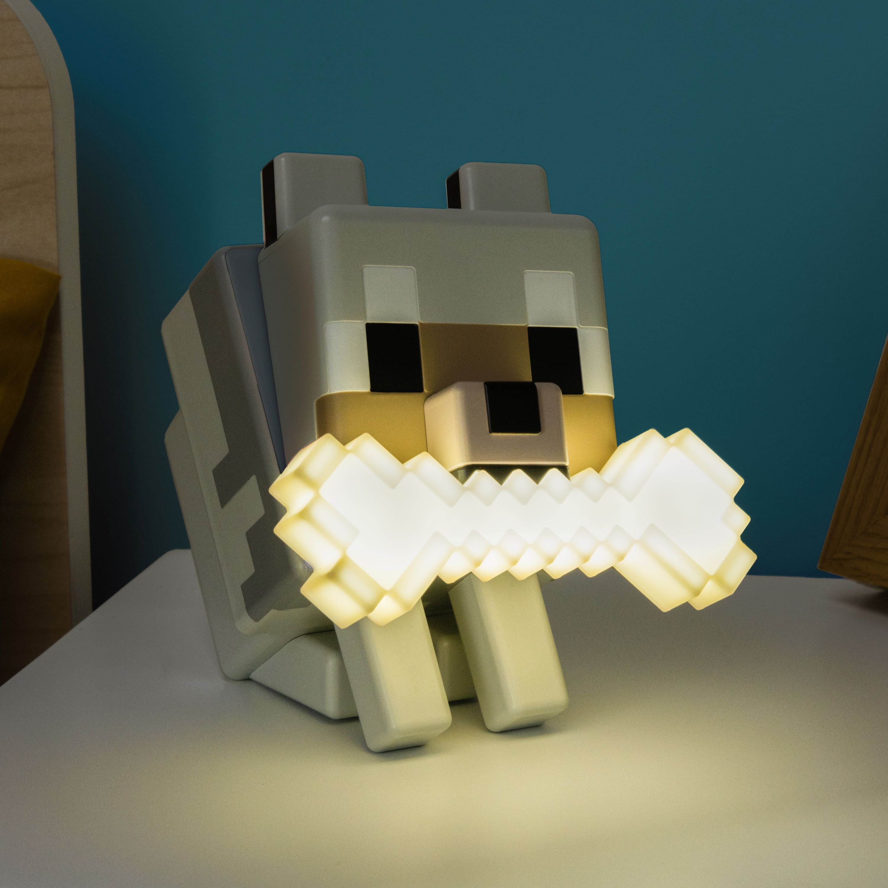 Minecraft Wolf Light, 5.6in 3D Color Changing Lamp, Officially Licensed Gift by Paladone