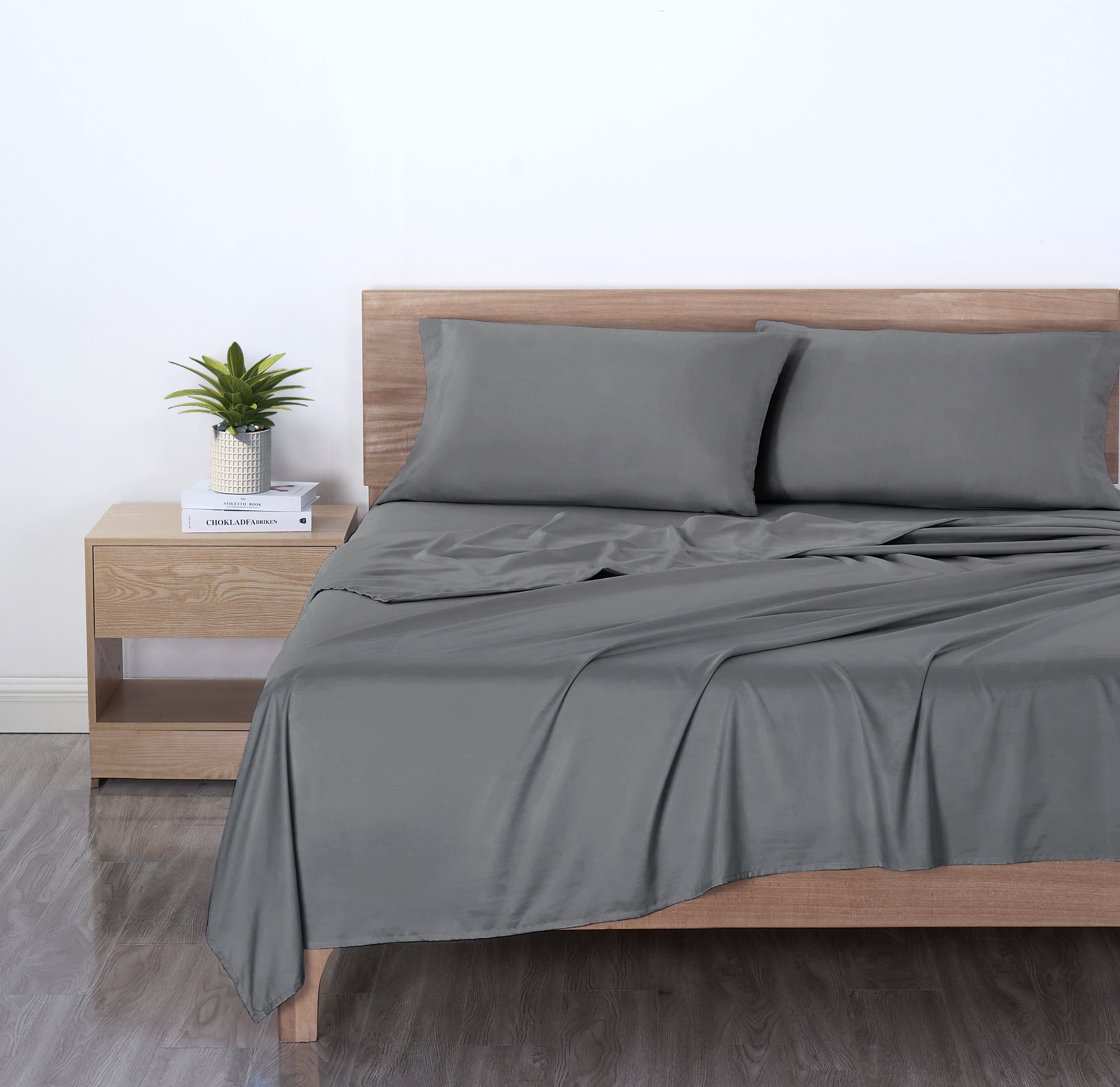 Mainstays Basic Value Microfiber Bed Sheet Set, Soothing Grey, King, 4 Piece