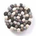thumbnail image 2 of Sous-verres Boule en Feutre de Népale 4-pack, Gris Multicolores, 2 of 3