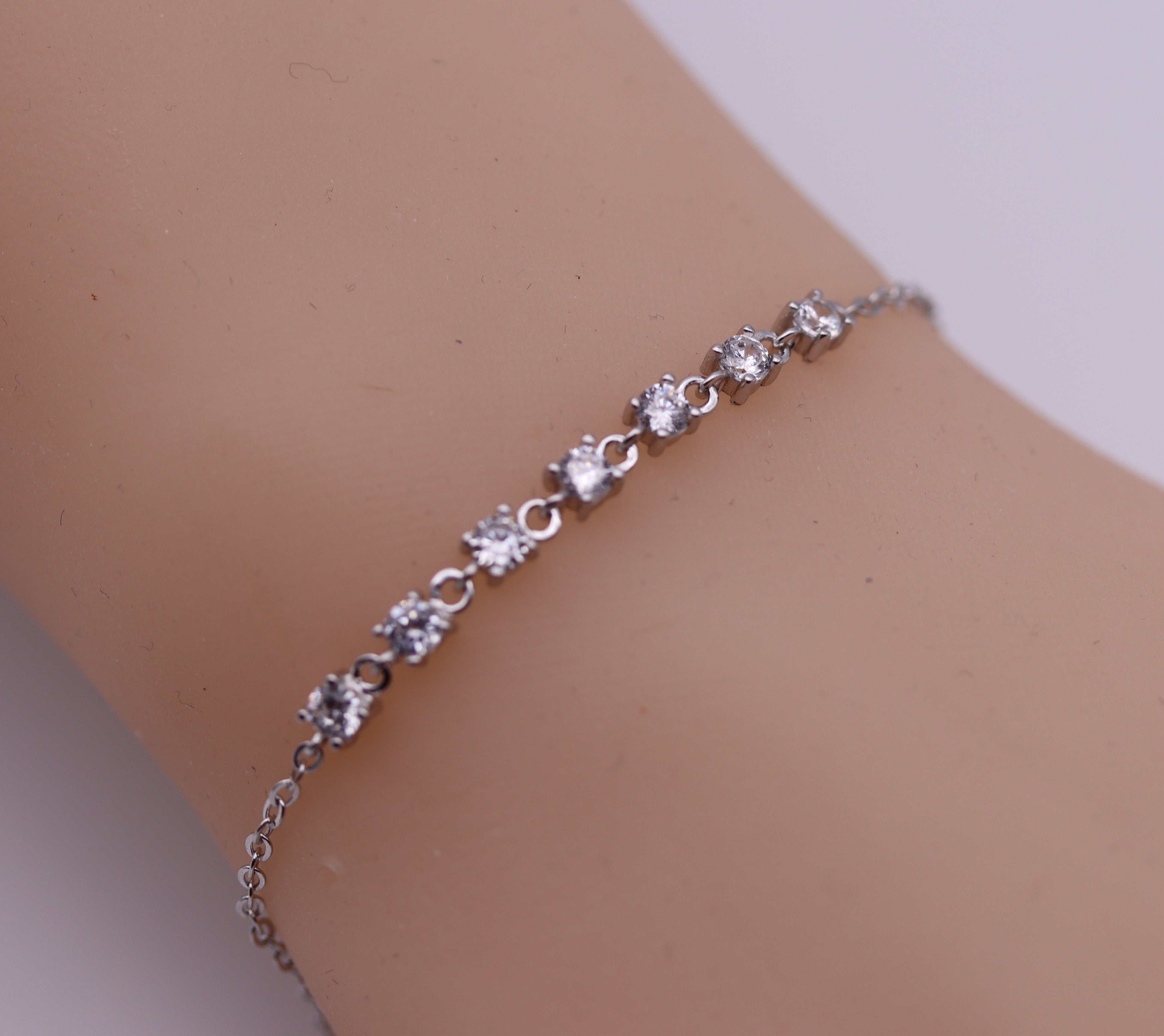 Sterling Silver Elegant Clear Cubic Zirconia Bracelet