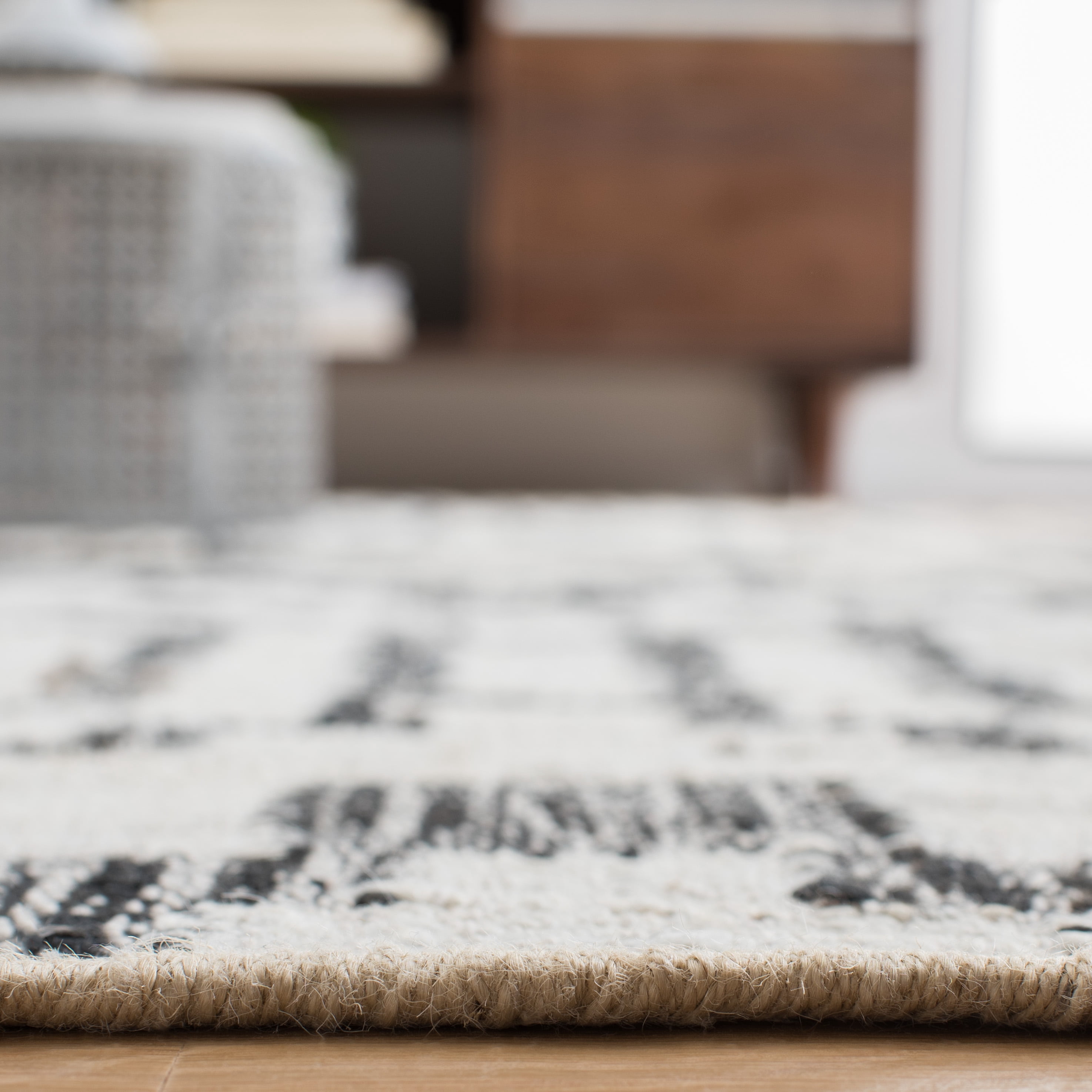 SAFAVIEH Natural Fiber Natalie Geometric Area Rug, Ivory/Black, 3' x 5'