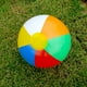 thumbnail image 5 of Paquete de 10 pelotas inflables gigantes, perfectas para niños y adultos. Diversión en la playa con arcoíris para todos, 5 of 7