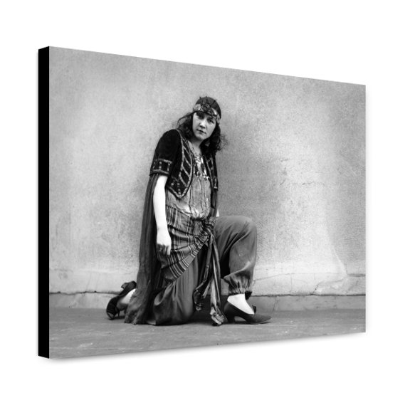 Canvas Print: Miss Ellinor Donovan, 1920