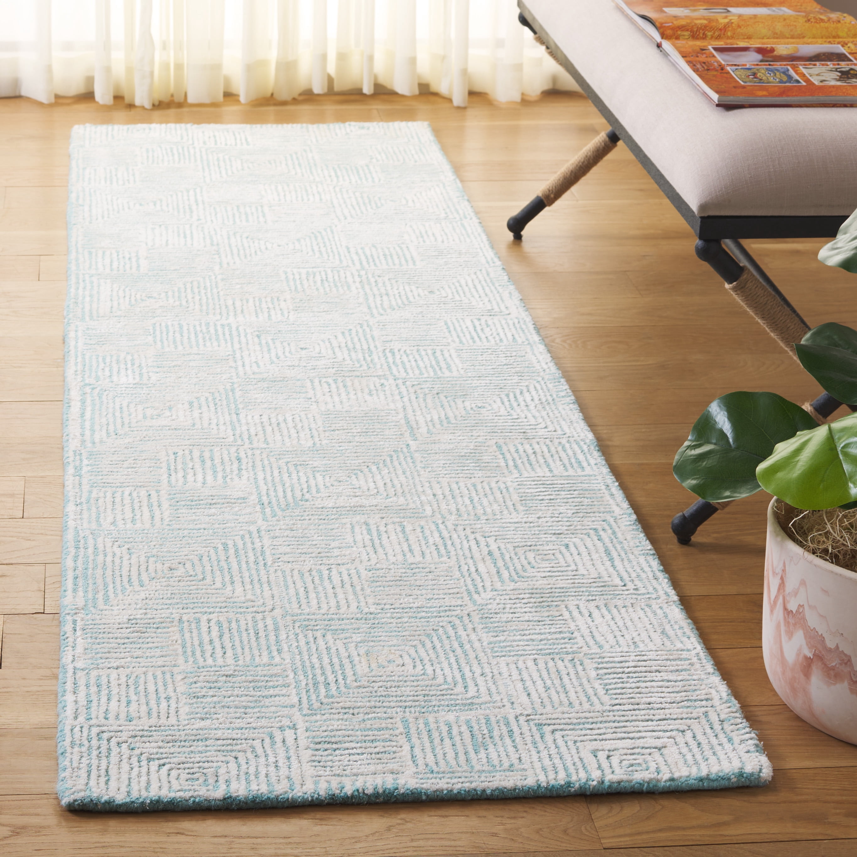 SAFAVIEH Glamour Damhan Geometric Runner Rug, Ivory/Turquoise, 2'3" x 8'