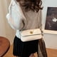 thumbnail image 2 of Bolso Hombro para Mujer Informal Las Axilas Correa Ajustable Diario () Blanco, 2 of 6