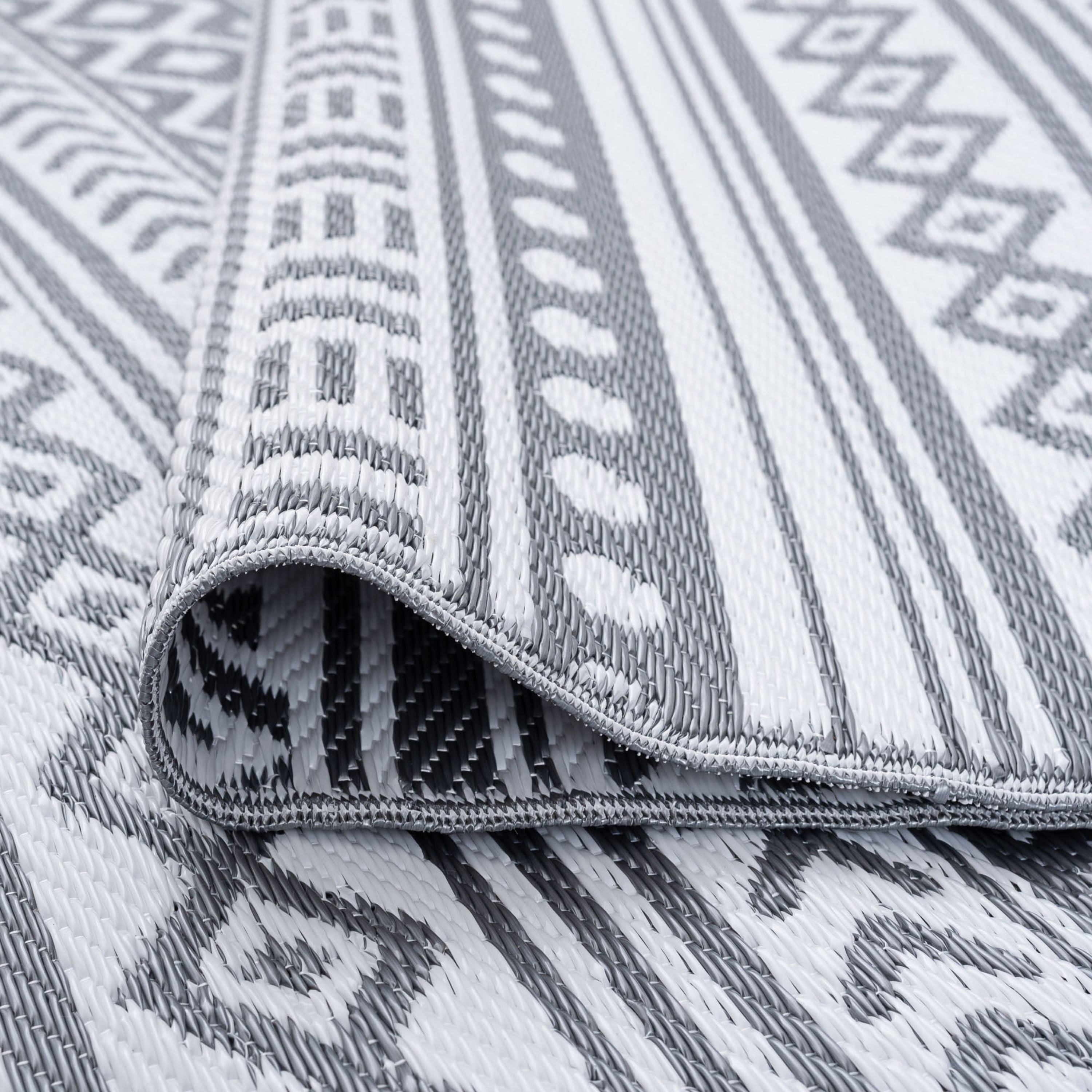 8x10 Reversible Gray and White Polypropylene Outdoor Stripe Area Rug