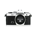 thumbnail image 2 of OM SYSTEM OM-3 Appareil Photo Sans Miroir Argent Ensemble, 2 of 7