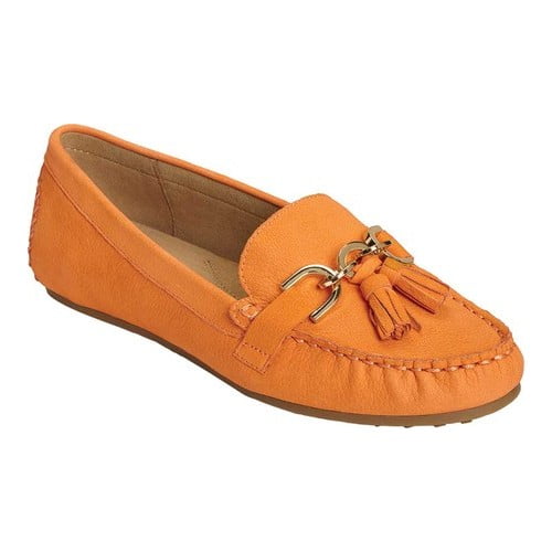 aerosoles soft drive tassel loafer