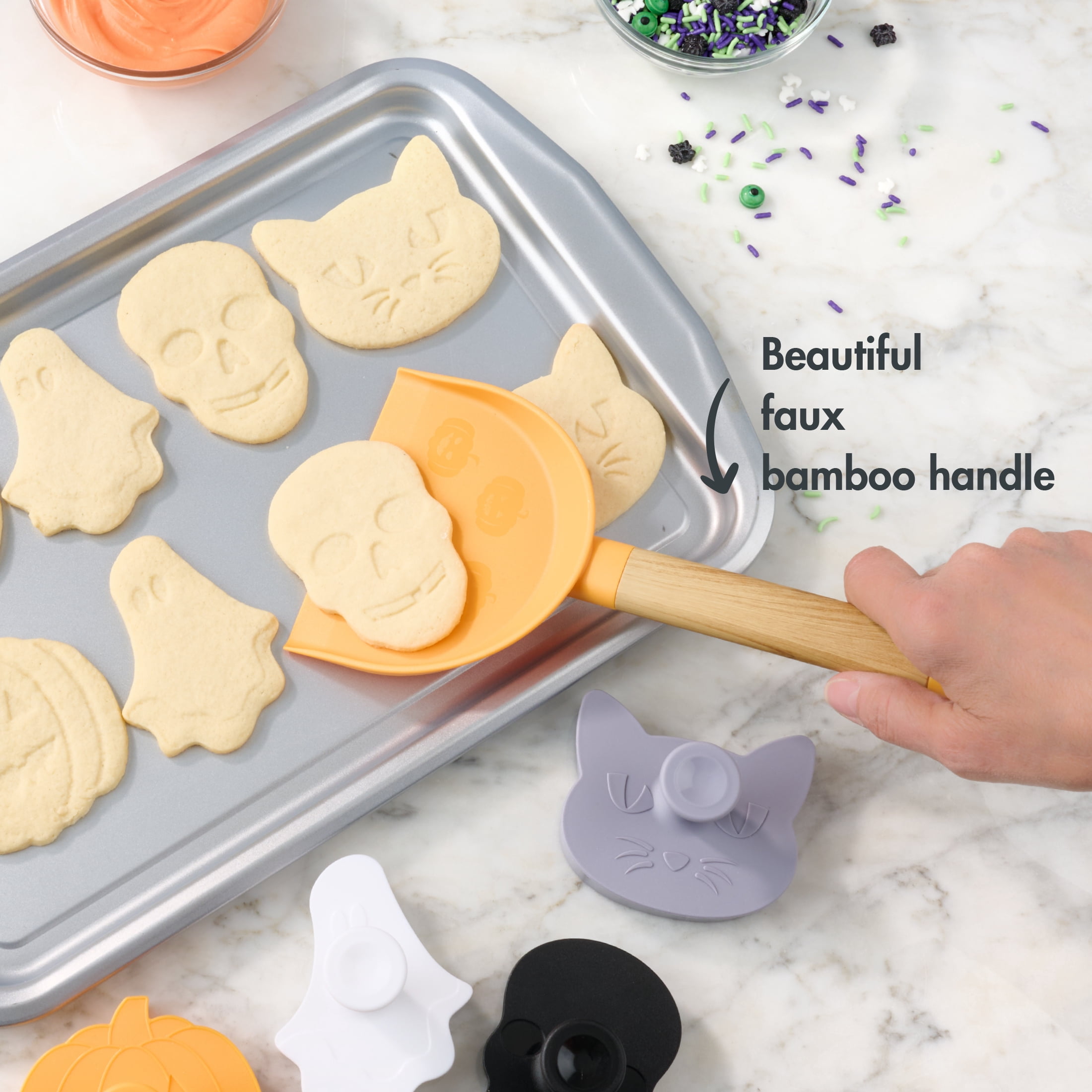 Way To Celebrate Cookie Turner Set with Halloween Cookie Cutters