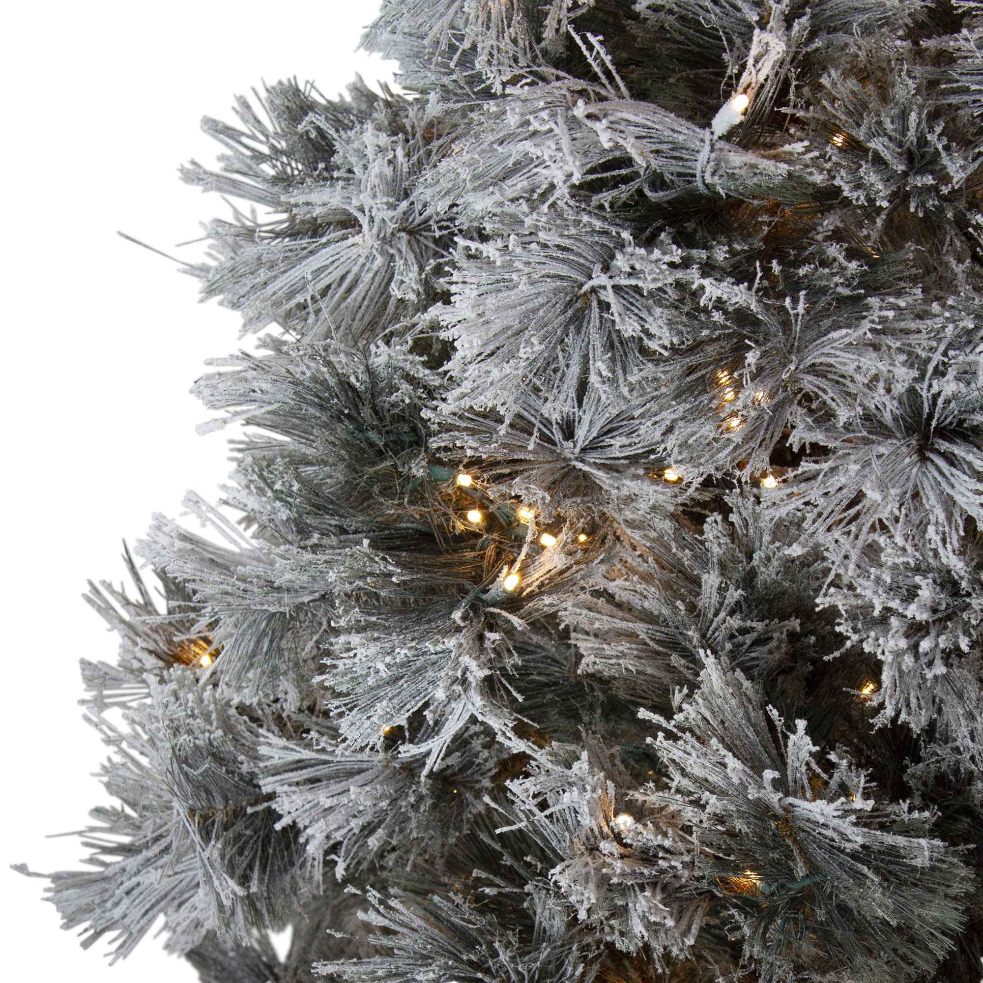 Northlight 7.5ft Artificial Black Spruce Pre-Lit Full Christmas Tree