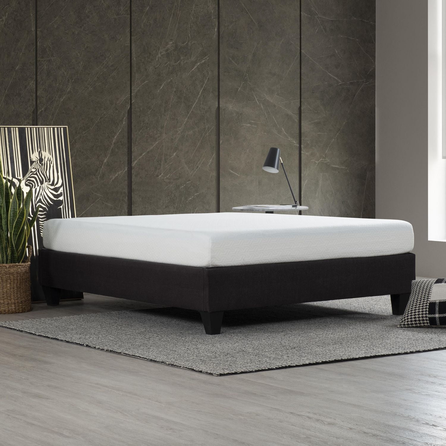 Base de lit plateforme rembourrée Carter gris foncé, très grand