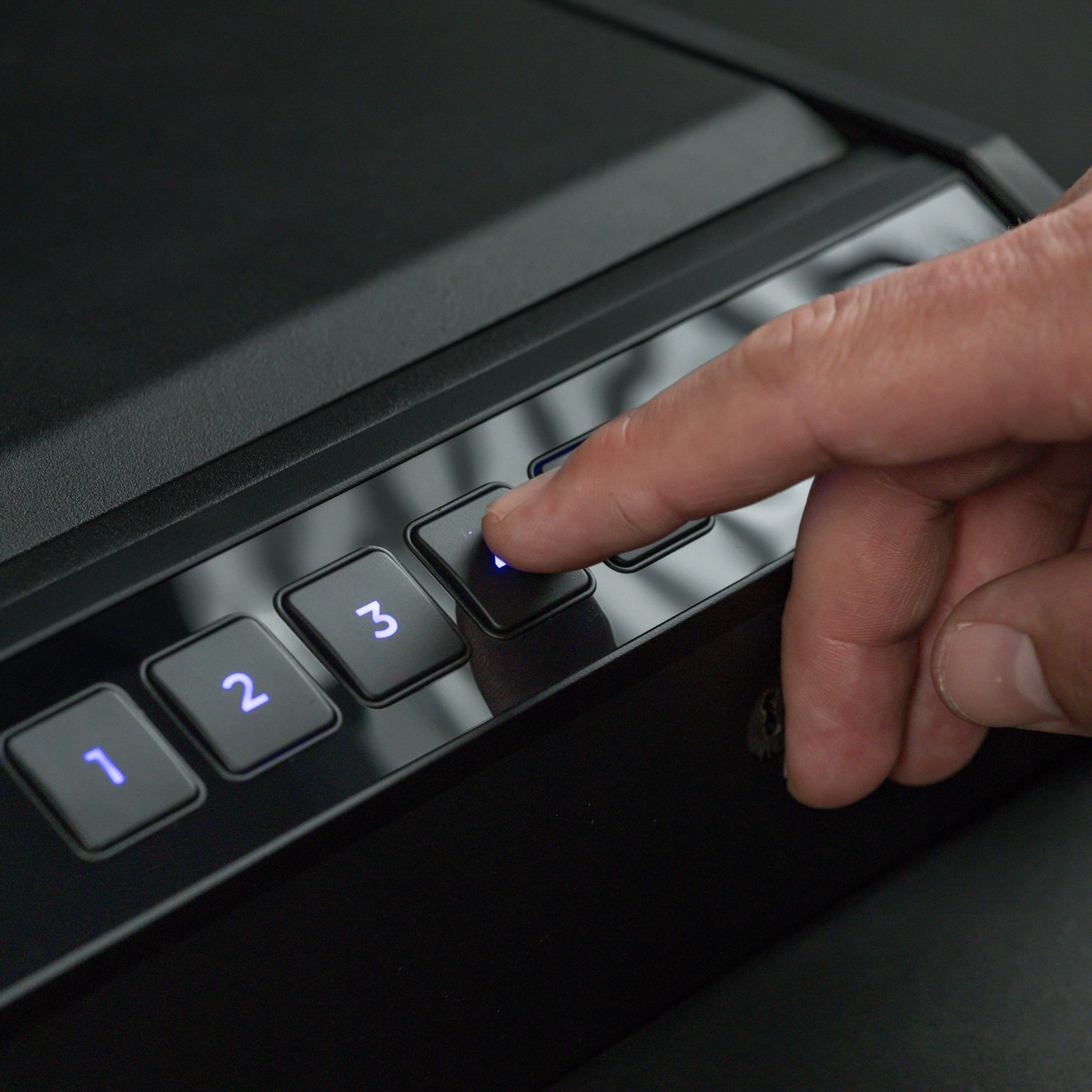 Swiss Tech Wächter 200 Biometric Gun Safe for 2 Handguns, Fingerprint Safe with LCD Display, USB-C Emergency Power, Keypad & Key Backup