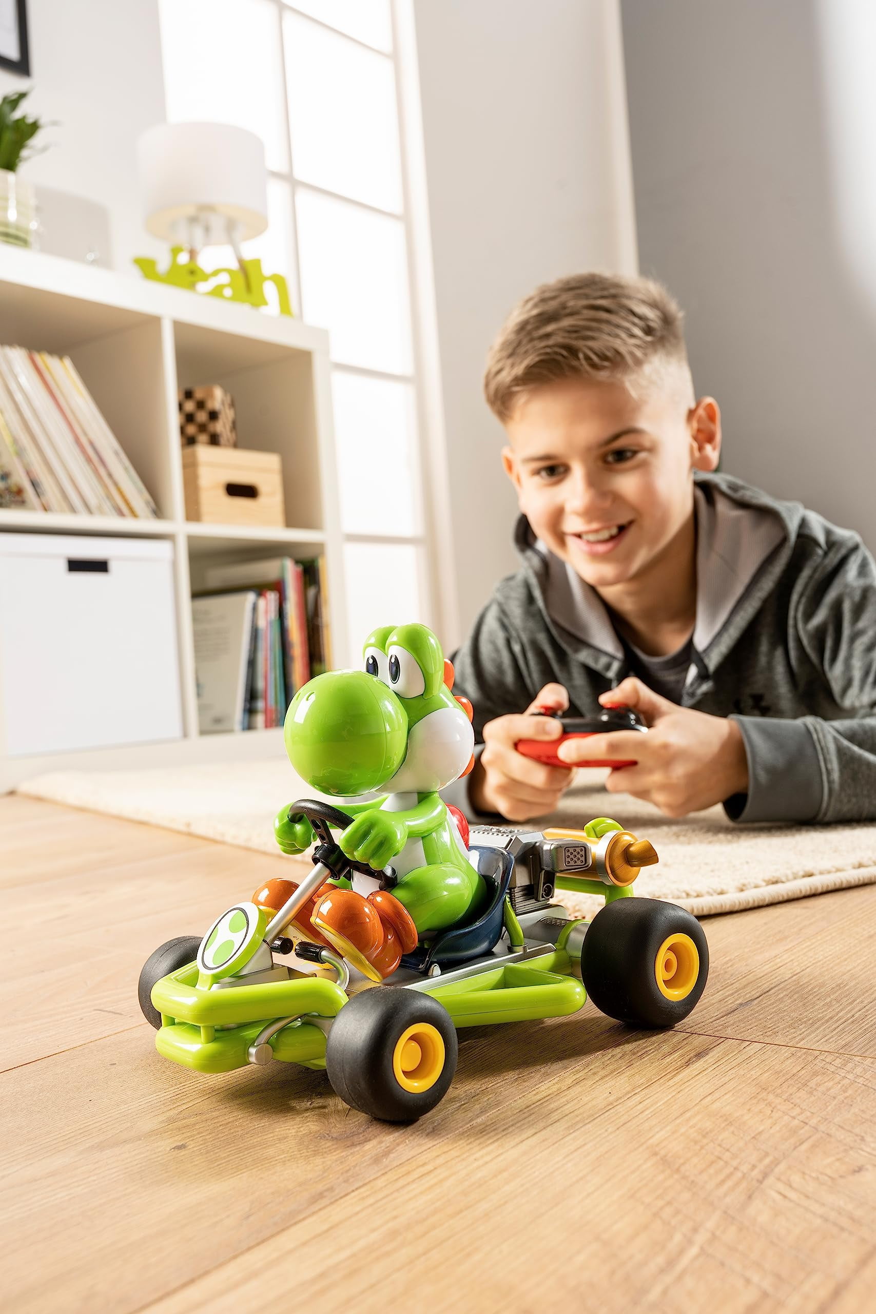 Carrera RC Mario Kart Pipe Kart RC Car - Yoshi
