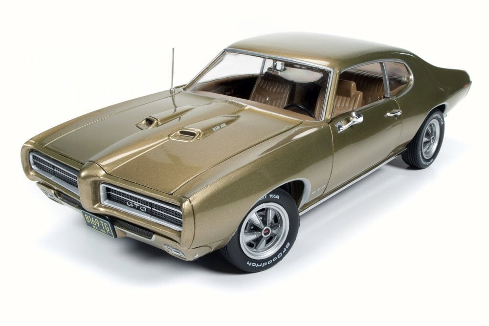 2006 pontiac gto diecast model