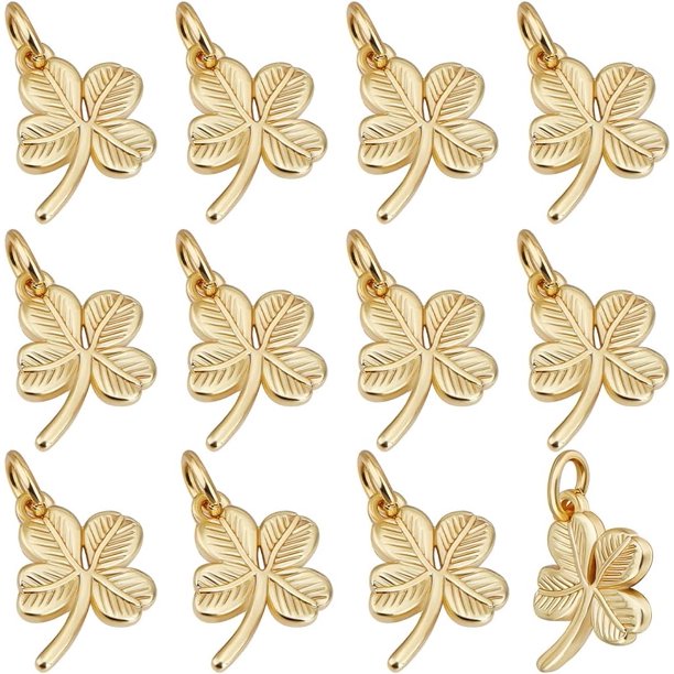 Caja de 40 dijes de trébol chapados en oro de 18 quilates, de metal, con forma de trébol de cuatro hojas, para hacer joyas, pendientes, pulseras y manualidades.