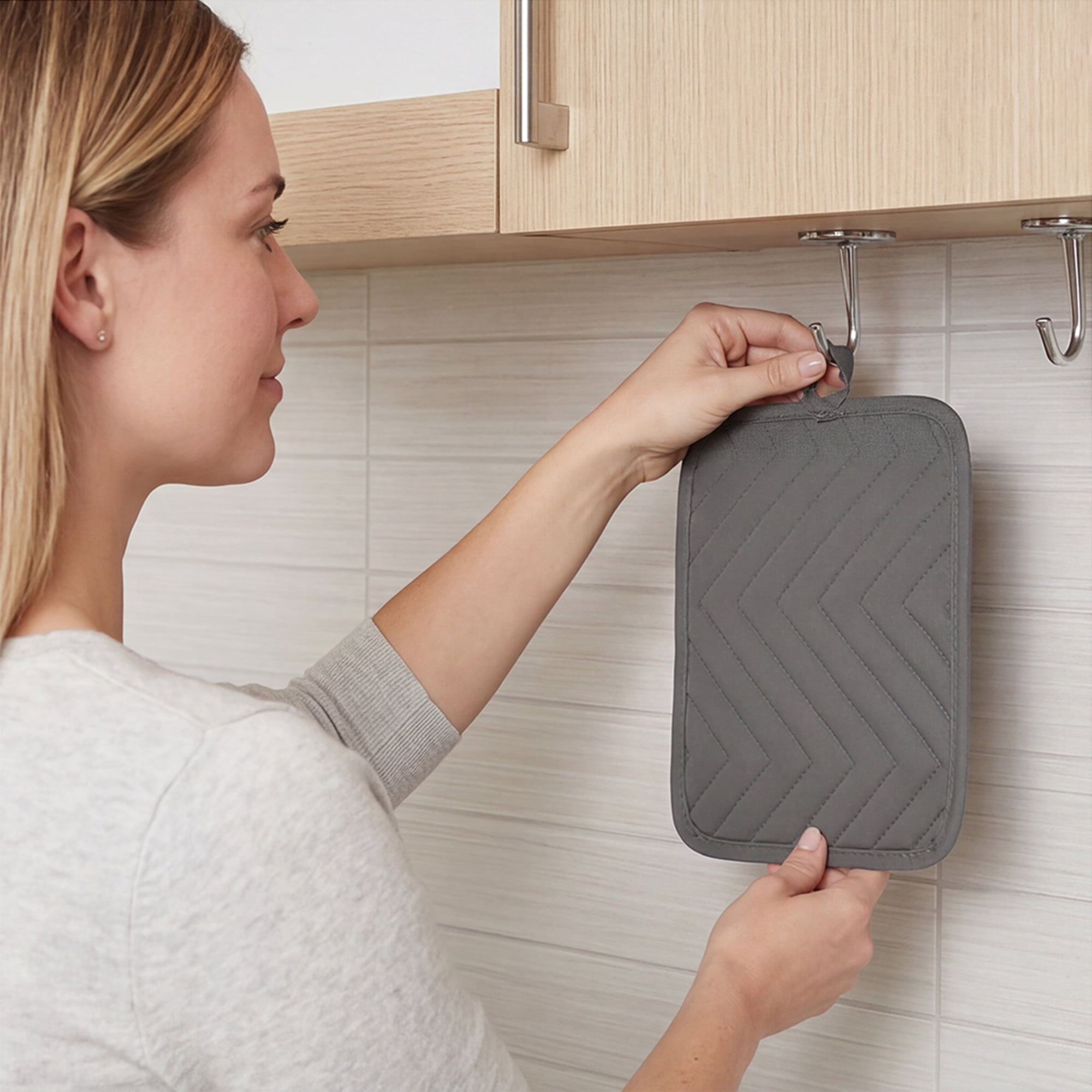 Unique Bargains 2 Pcs Pot Holders Heat Resistant Non Slip Hot Pads for Kitchen Gray 9.1"x7.1"