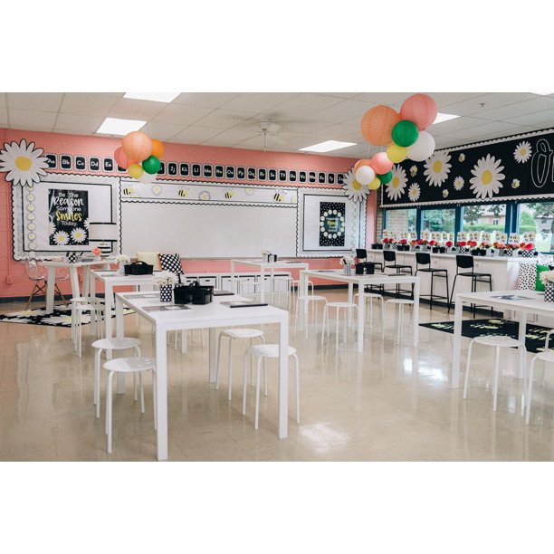 Schoolgirl Style Oops A Daisy Mini Classroom Décor Bundle