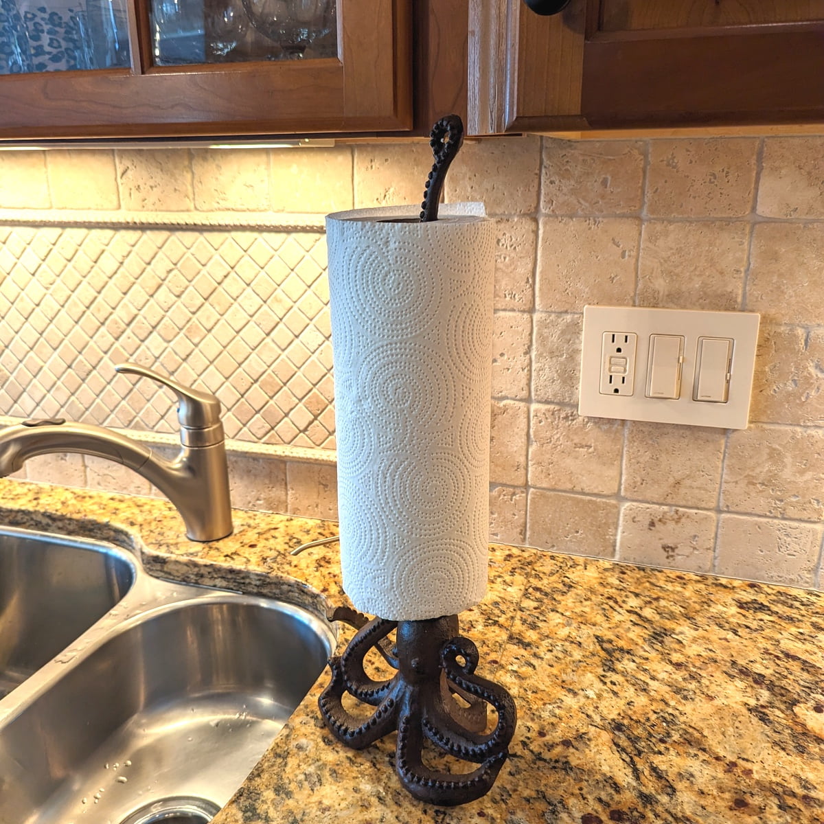 Octopus Kitchen Paper Towel Bathroom Toilet Tissue Roll Holder Cast Iron Stand Beach Home Decor