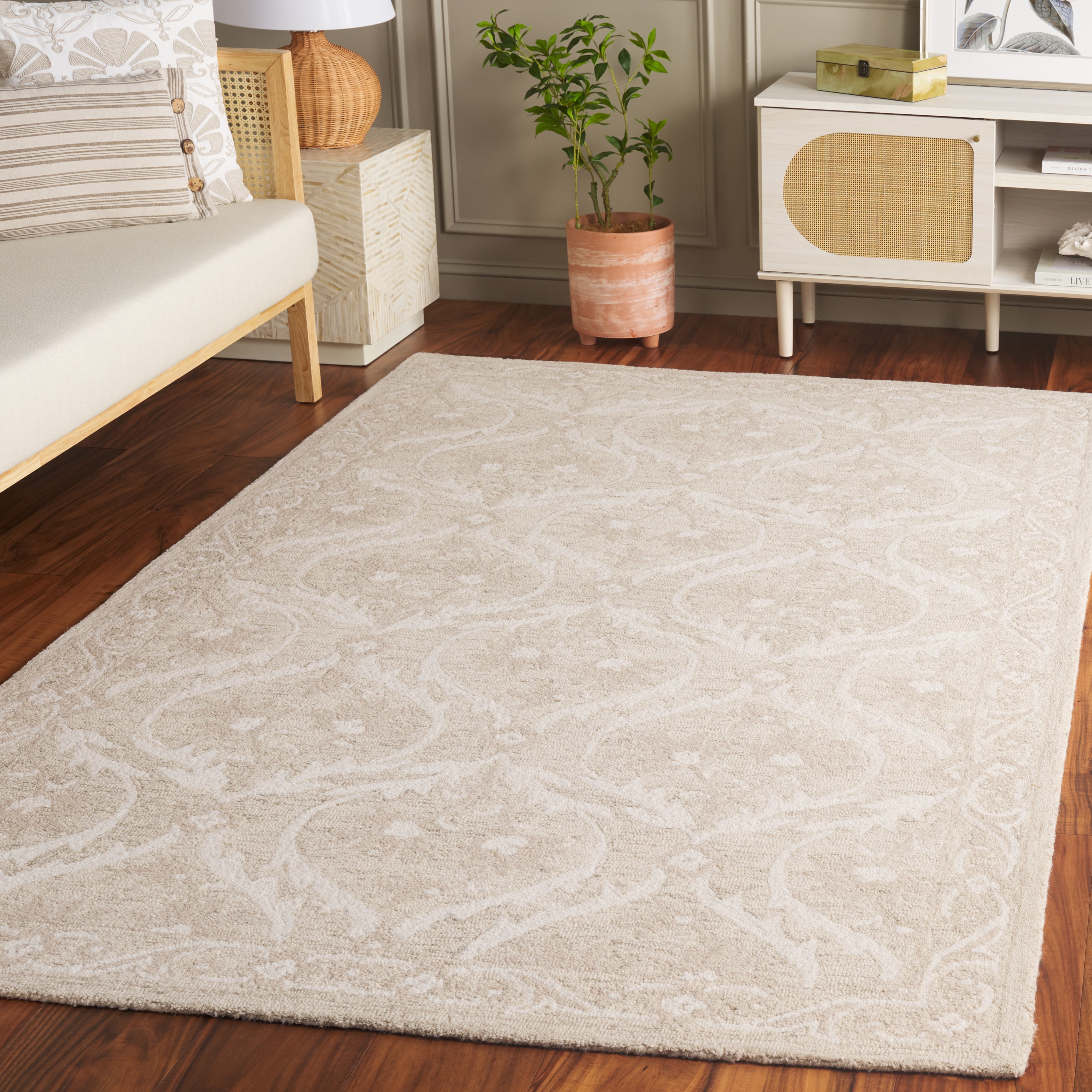 SAFAVIEH Blossom Donella Floral Area Rug, Beige/Ivory, 6' x 6' Square