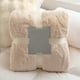 thumbnail image 4 of Manta polar de microfibra tipo franela para sofá, sillón o cama. Suave, ligera y acogedora. Ideal para siestas en la sala de estar o el dormitorio. Uso en interiores., 4 of 8