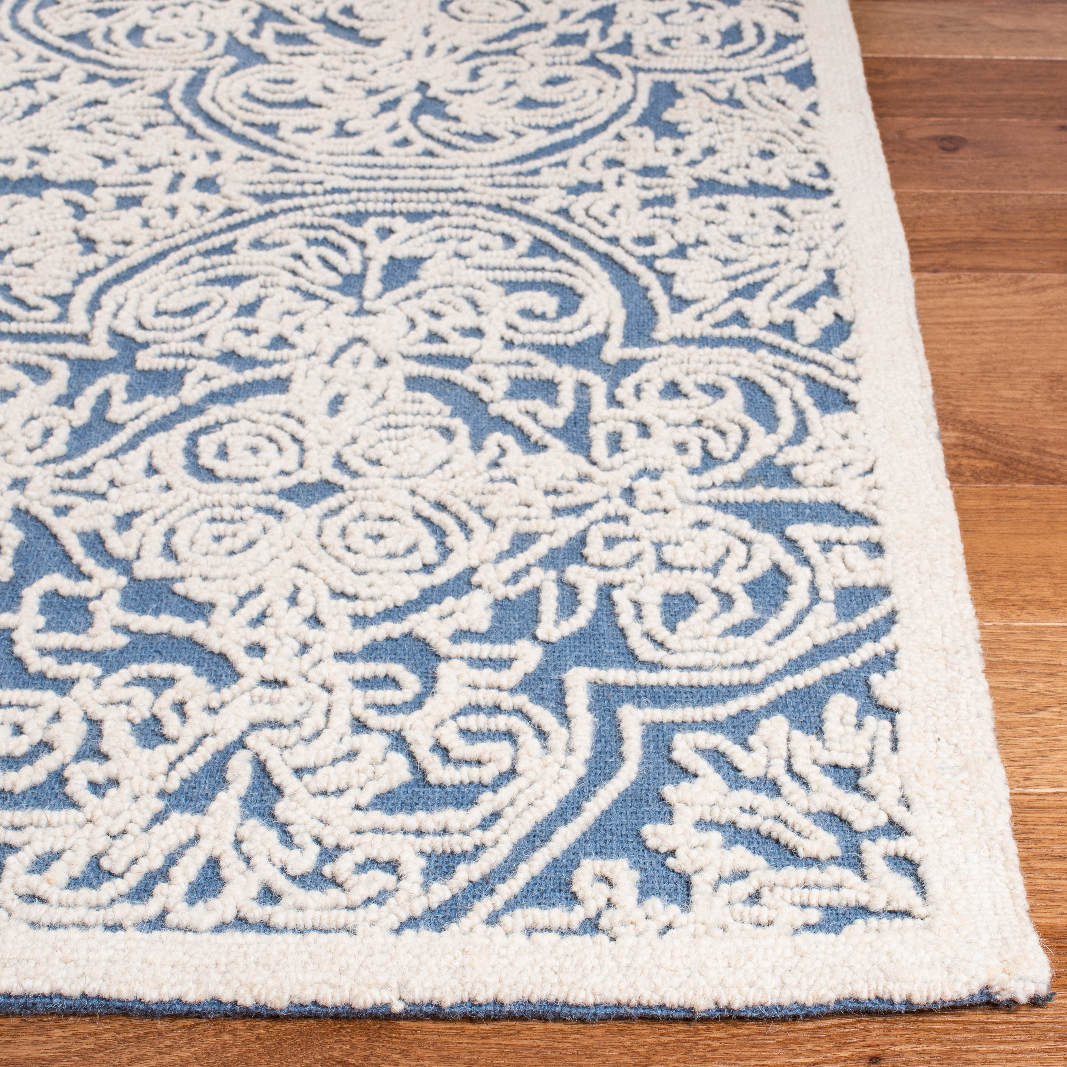 SAFAVIEH Trace Burton Geometric Wool Runner Rug, Blue/Ivory, 2'3" x 8'