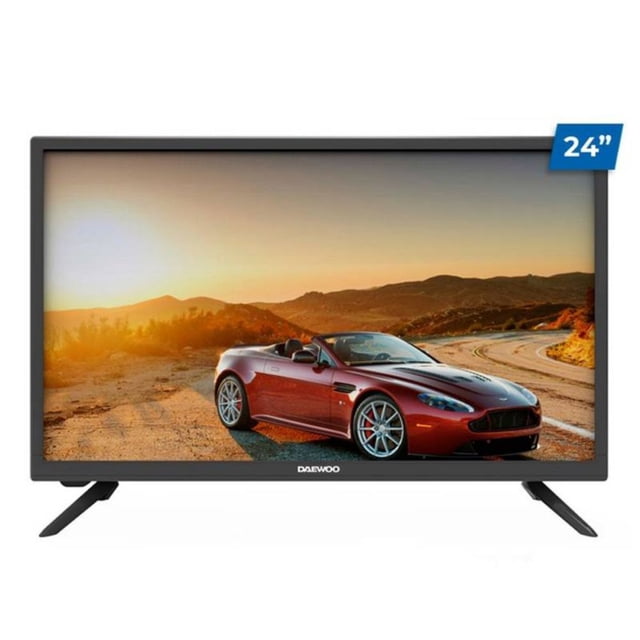 pantalla 24 pulgadas winia led hd l24c7500qn televisor LED negro 24" vista frontal con soporte de dos patas y logo Daewoo; pantalla muestra imagen HD de un auto rojo en carretera; incluye entradas HDMI y USB y compatibilidad HDMI ARC, también usable como monitor.