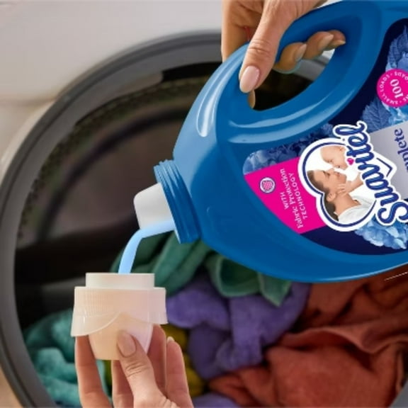 Suavitel Complete Scented Liquid Fabric Softener and Conditioner - Field Flowers