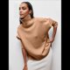 thumbnail image 4 of Suéteres de Cuello Alto para Mujer, Corte Holgado, para Otoño e Invierno. Camello L, 4 of 6