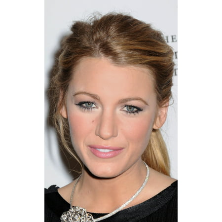 Blake Lively At Arrivals For Memorial Sloan Kettering Annual Fall Gala Sponsored By Chanel Four Seasons Restaurant New York Ny November 4 2009 Photo By Quoin PicsEverett Collection Celebrity