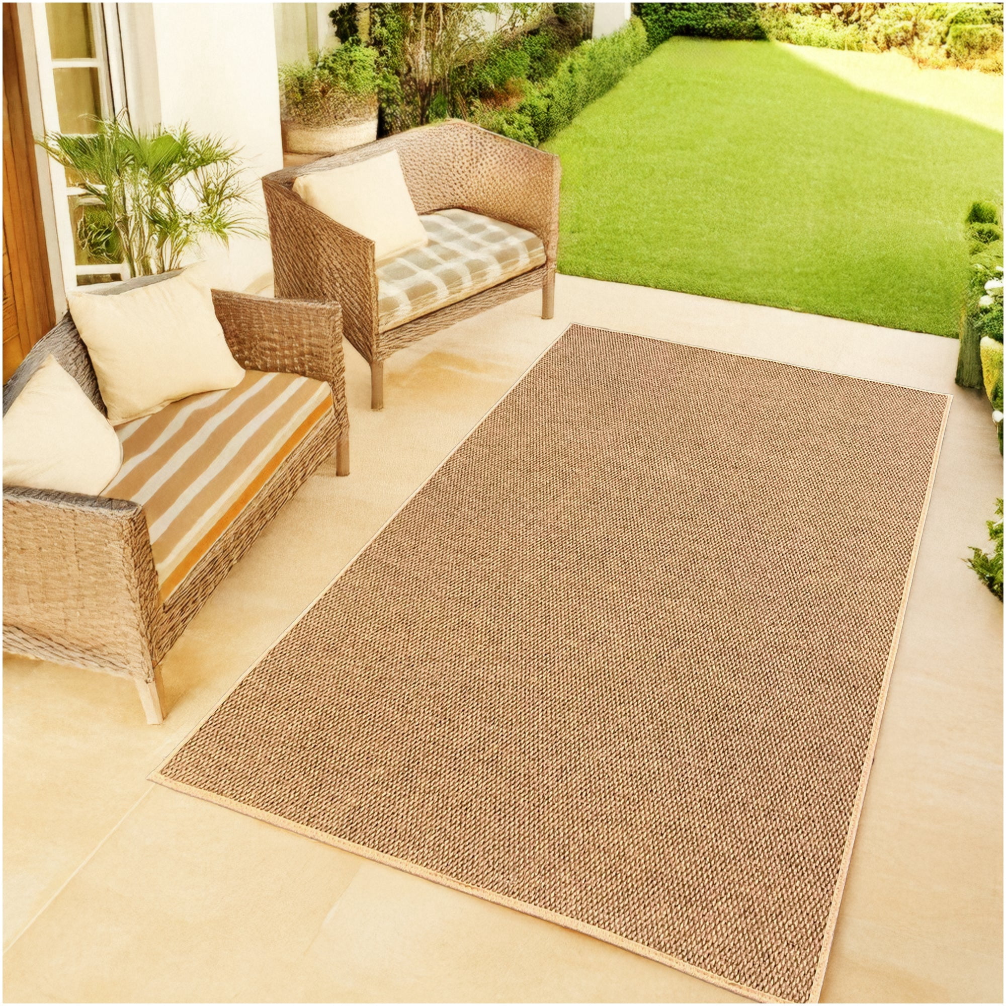 Koeckritz Rugs 4'x5' Soft Indoor/Outdoor Chestnut Bound Area Rug Lightweight, Easy to Clean & Move