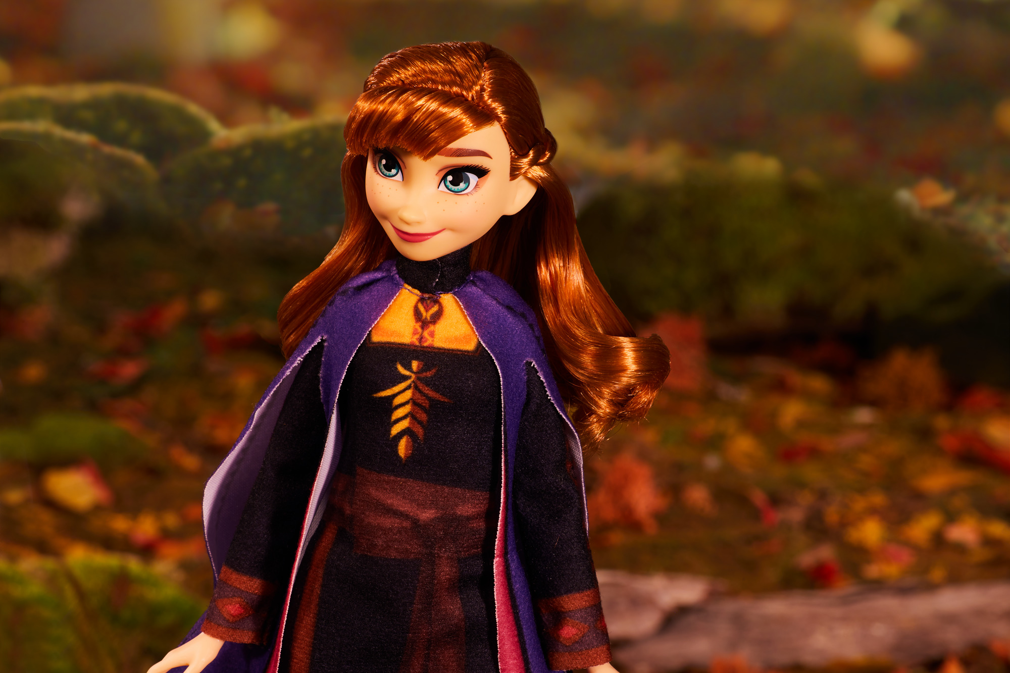 Disney Frozen 2 Forest Playset, Includes Anna, Elsa, Ryder & Honeymaren Dolls - image 10 of 13