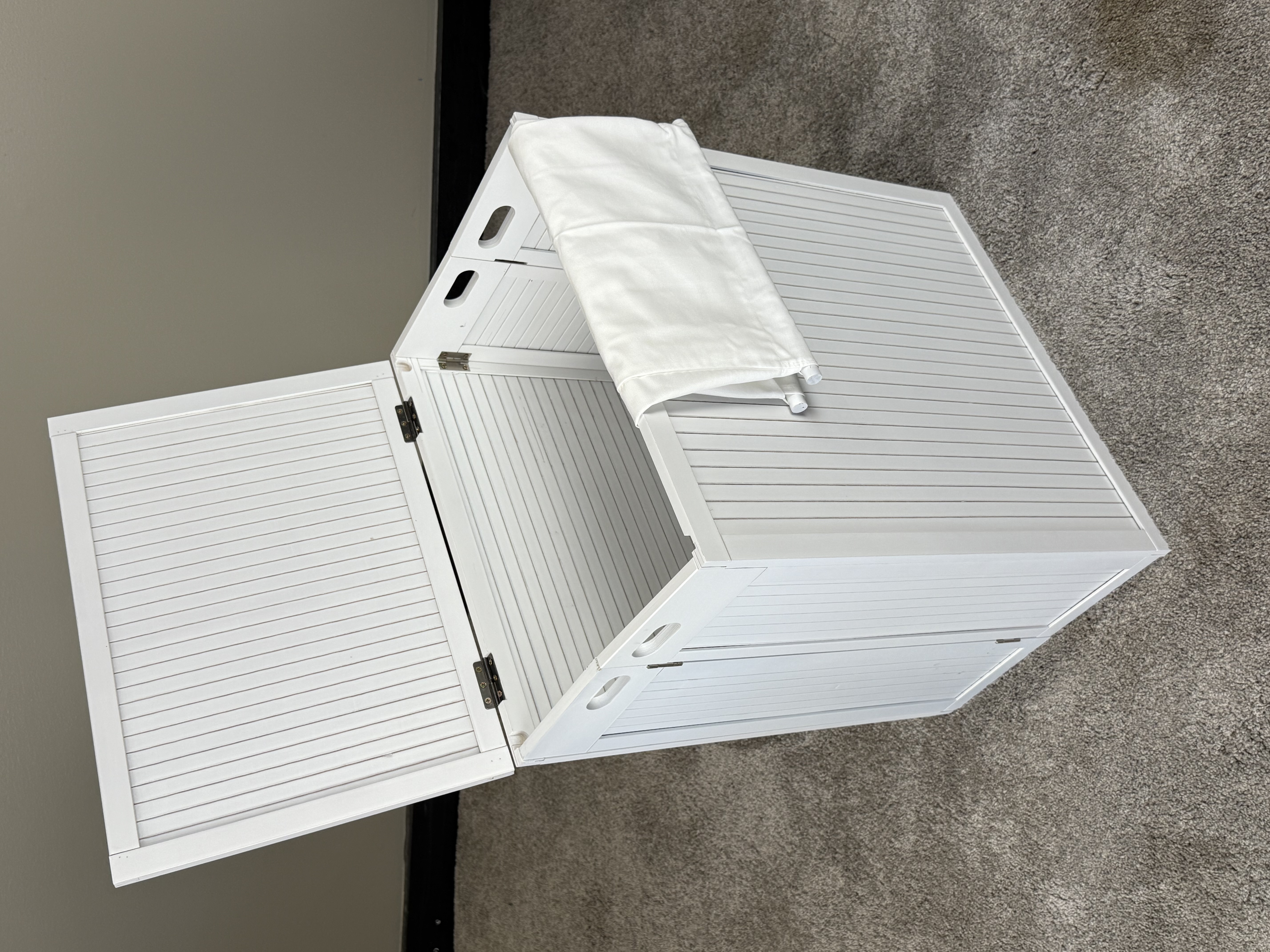 Eccostyle by CCL Solid Bamboo Folding Clothes Hamper with Removable Laundry Bag