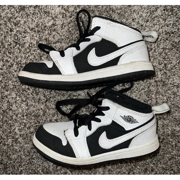 Ni - ke Ni - ke Air Jordan Kids Shoes 10C Tuxedo Black White