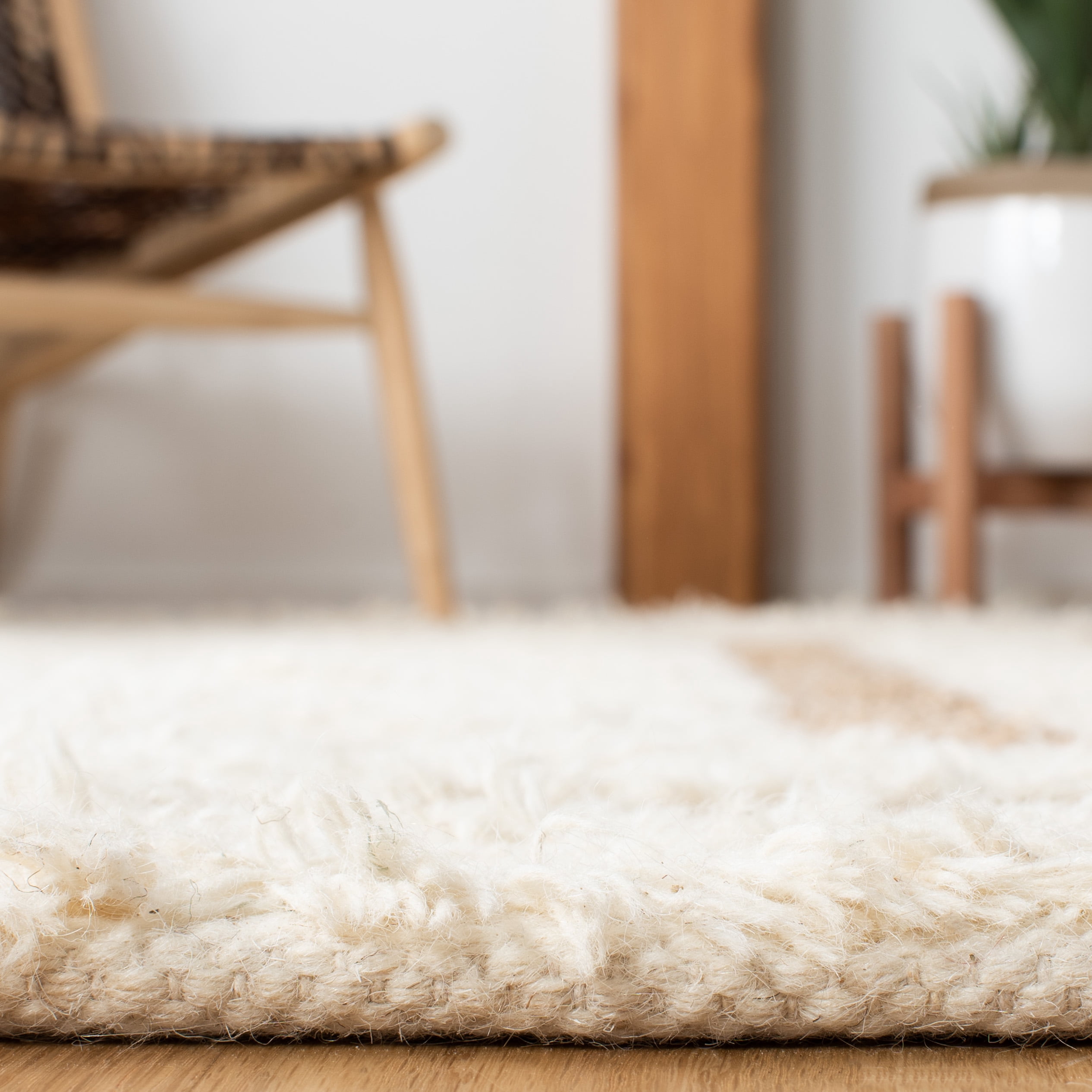 SAFAVIEH Natura Jerald Bordered Area Rug, Ivory/Natural, 6' x 6' Square