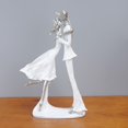 thumbnail image 1 of Escultura Familiar Moderna de Resina, Figurita de Escritorio para Padres Y , Estatuas de Exhibición para El Hogar, Decoración de Centro de Mesa, Los 20x9x32cm Macarena Escultura familiar, 1 of 8