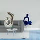 thumbnail image 2 of Escultura de delfín de cerámica blanca, figura abstracta de pensador, adorno moderno ideal para sala de estar, dormitorio o estudio., 2 of 8