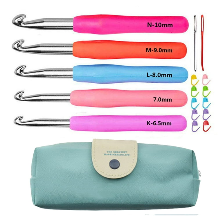  5.0 mm Crochet Hook, Wooden Handle Crochet Hooks 5.0 mm of  Metal Hook, with 3 Big-Eyed Blunt Sewing Needles, 5 Markers and 1 Needle  Storage Bottle, for Crocheting Doll, Scarf, Pillow
