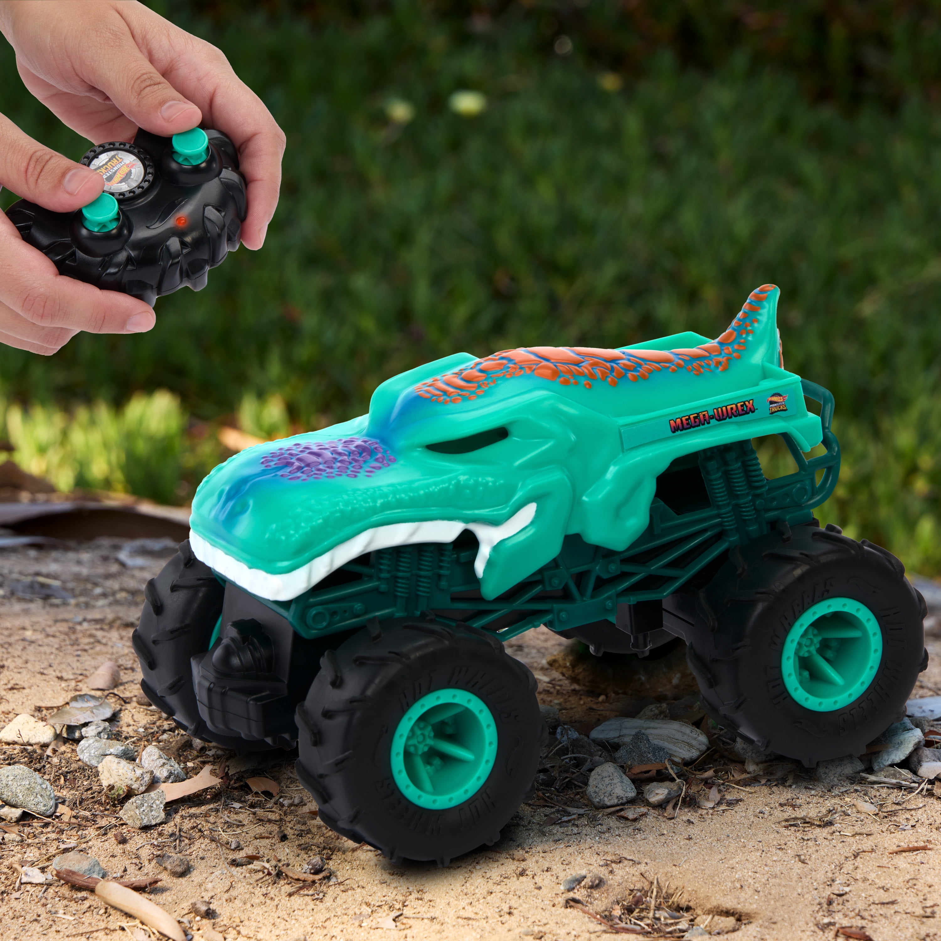 Hot Wheels Monster Trucks 1:24 Scale Mega-Wrex RC Vehicle
