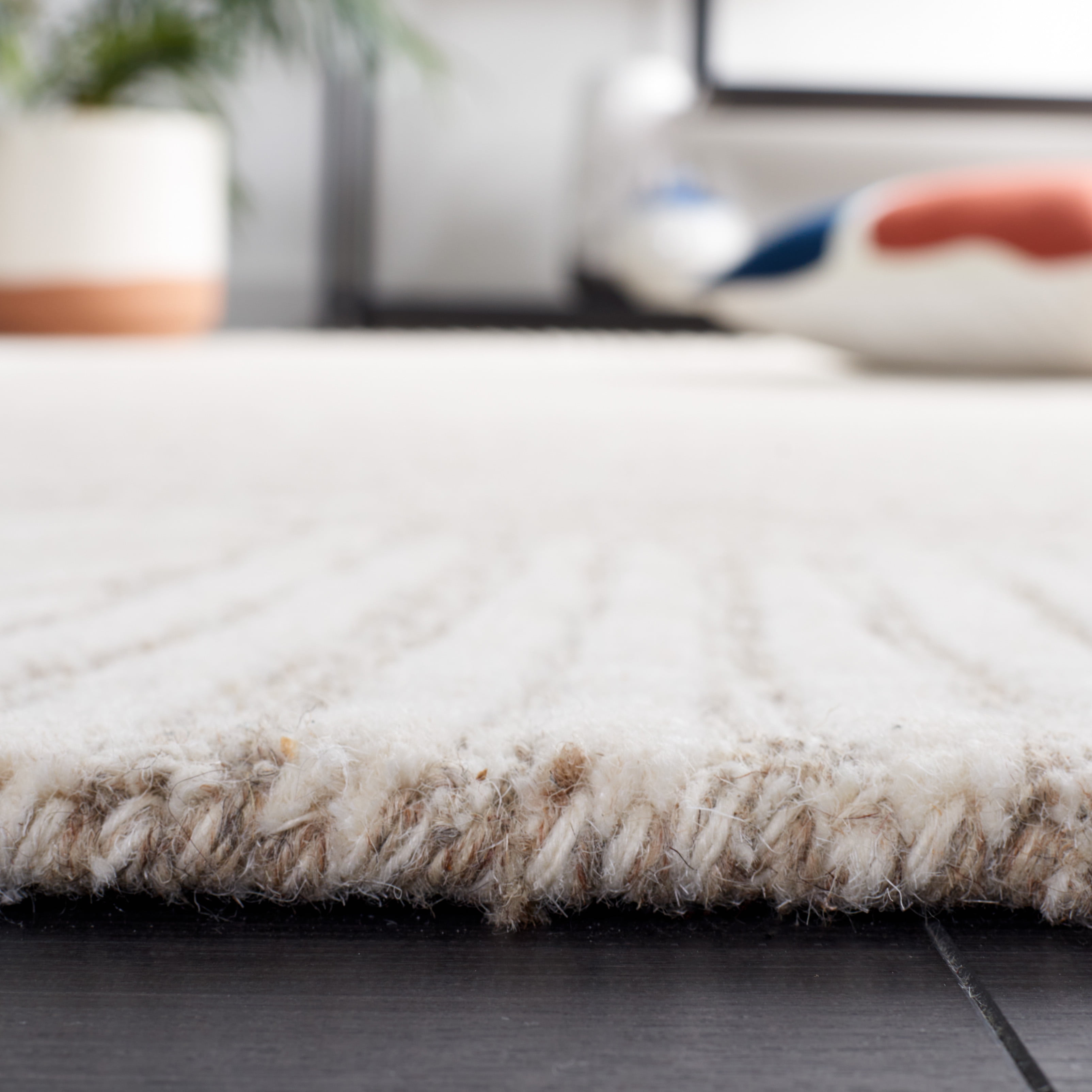 Safavieh Abstract Frieda Radiate Area Rug, Natural/Ivory, 10' x 10' Square