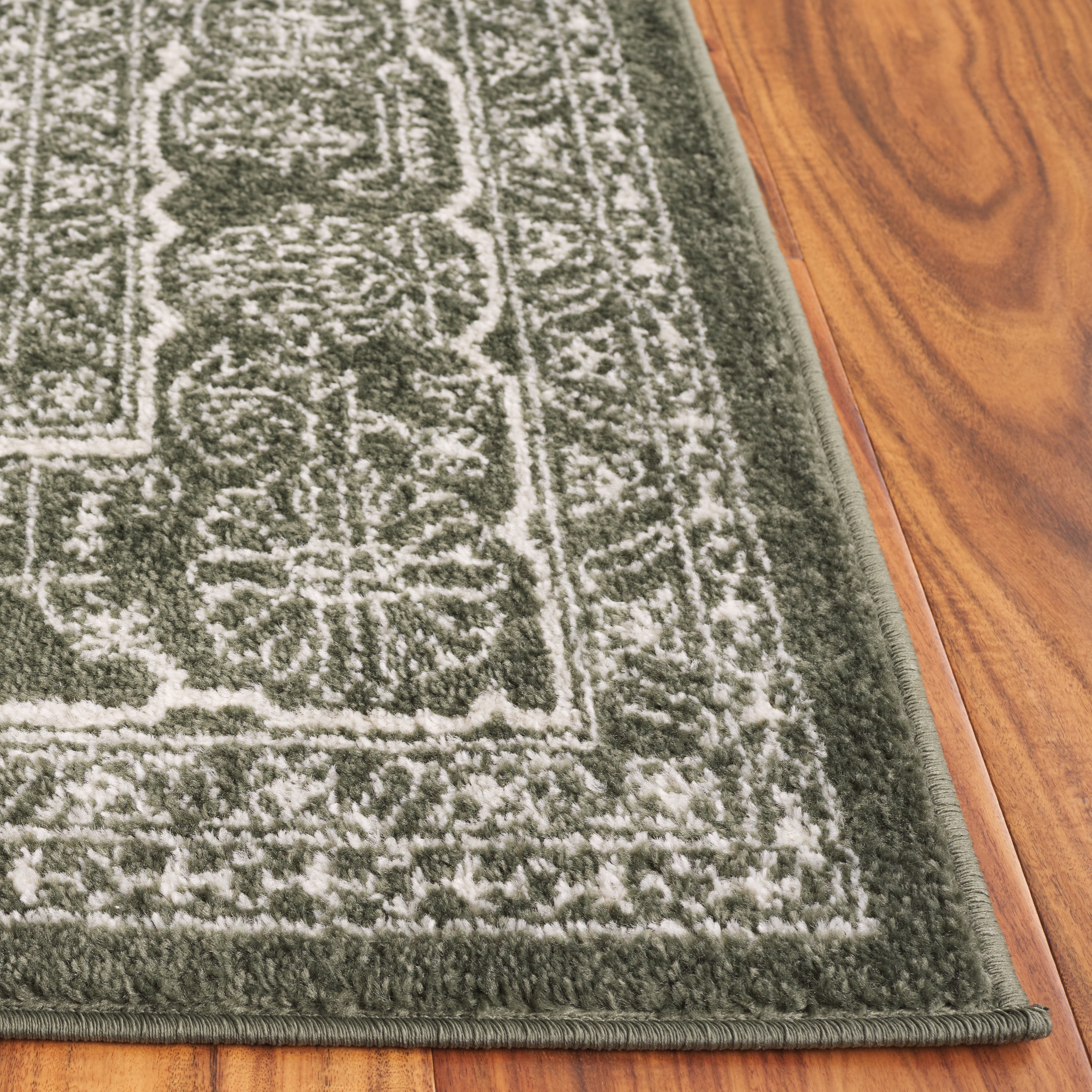 Safavieh Adirondack Xavier Oriental Area Rug, Dark Green/Ivory, 10' x 14'