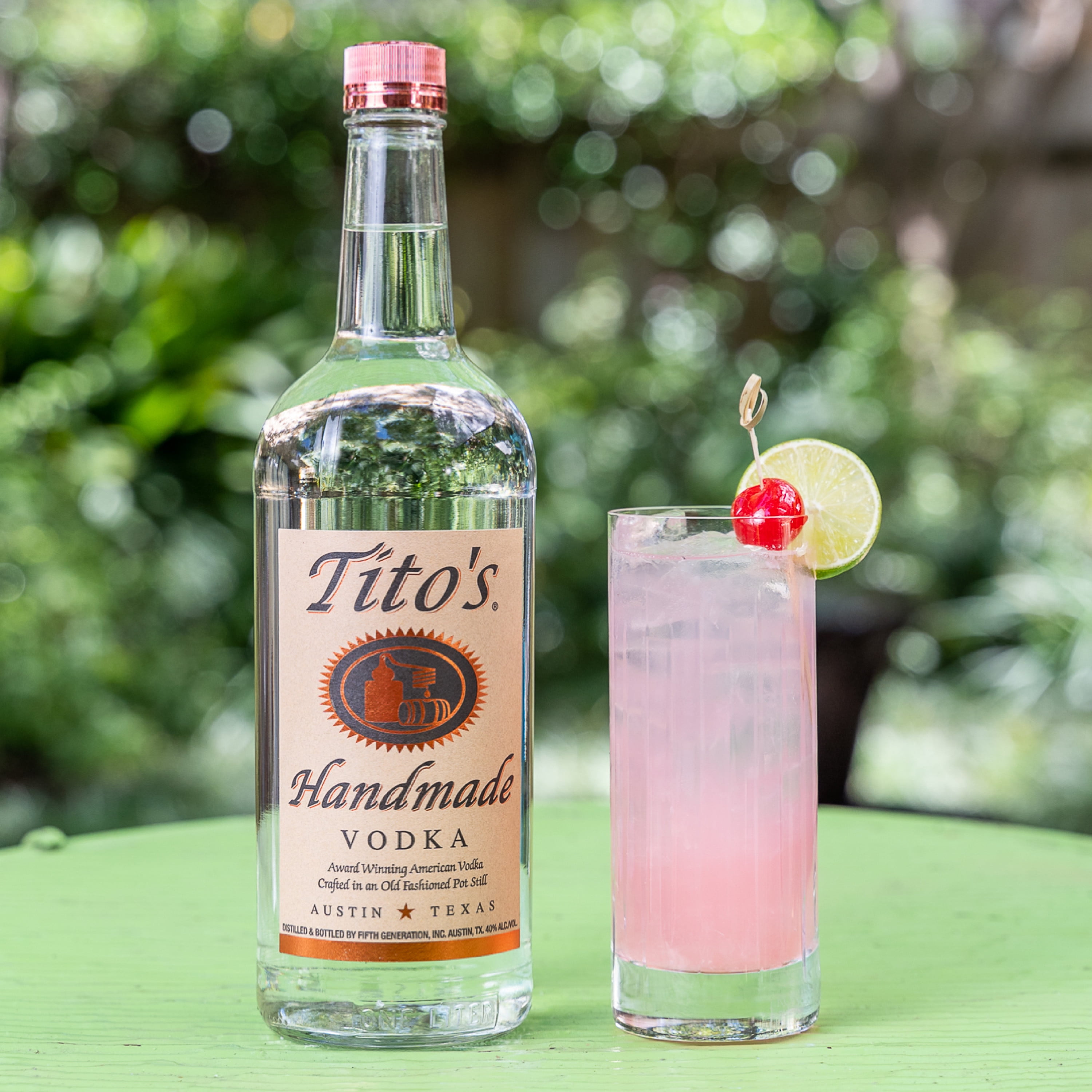 Tito's Handmade Vodka,  L, 40% ABV 
