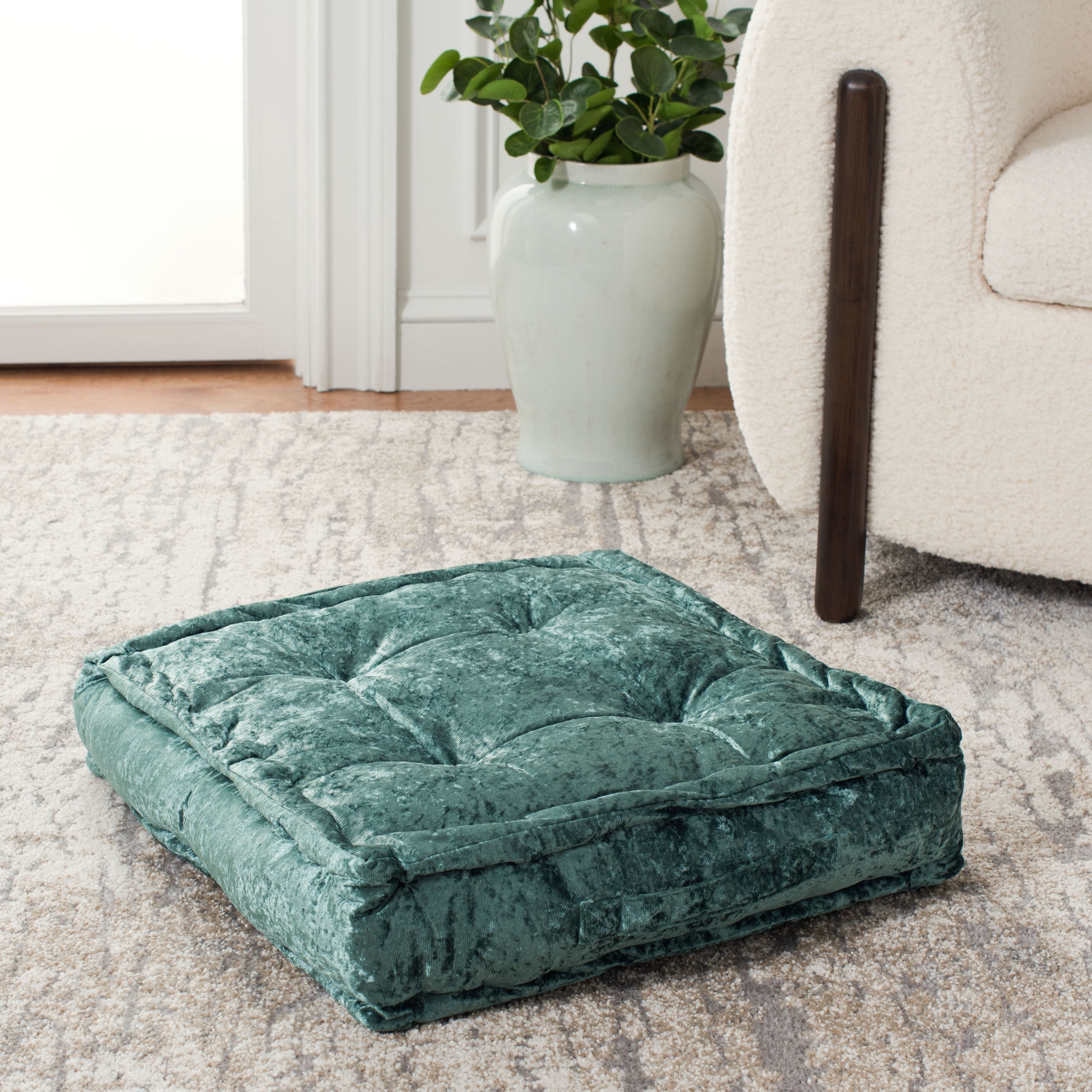 SAFAVIEH Belia Solid Floor Pillow, 25" x 25", Green