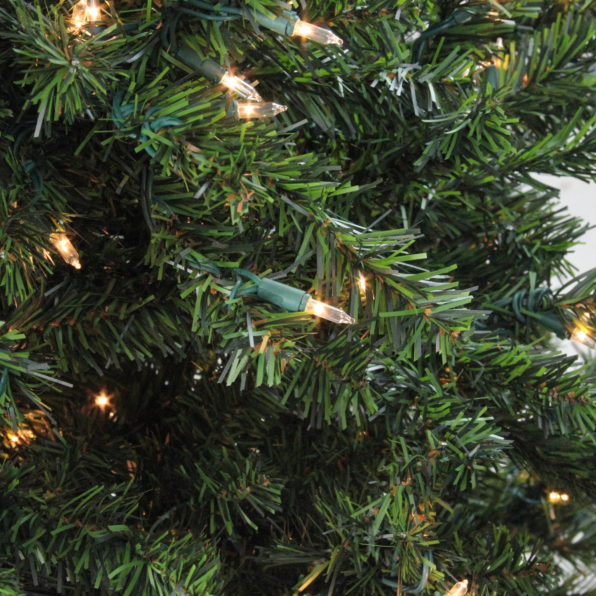 Northlight Clear Prelit Incandescent Green Artificial Canadian Pine Christmas Tree, 10'