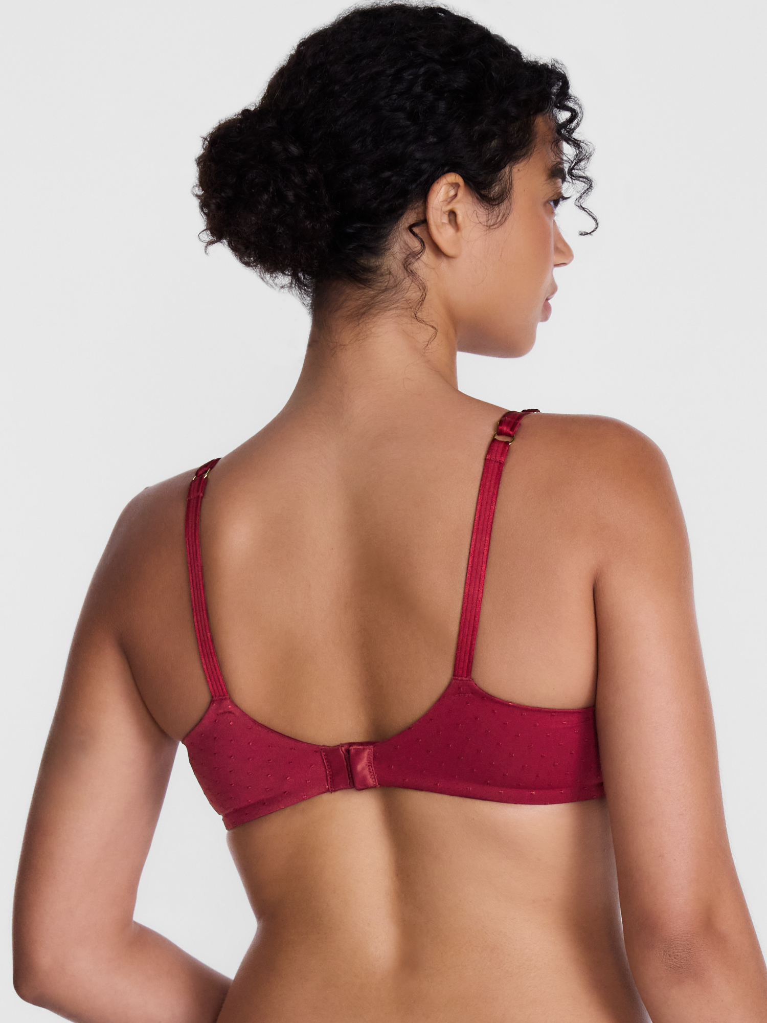 Joyspun Women's Smoothing T-Shirt Bra, 34A-40DDD photo 2