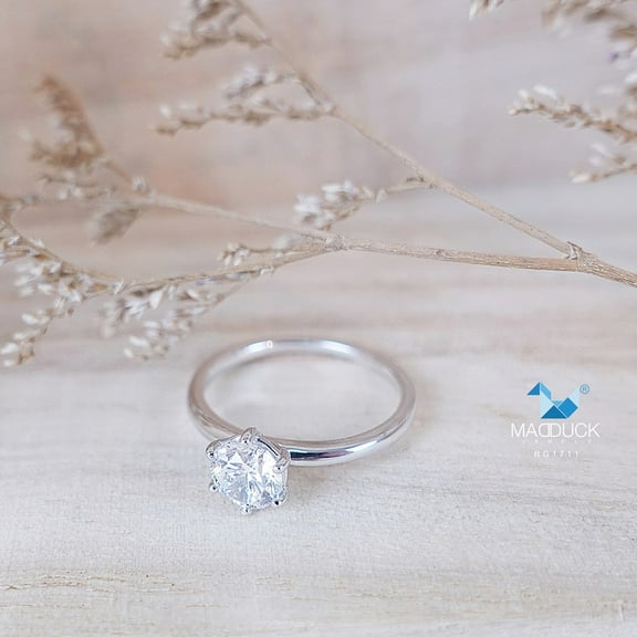 0.60 Cts Cubic Zirconia / Sterling Silver 925 Ring / Rhodium plated Nickel-Free / MadDuckJewels RG1711 / Thailand Jewelry