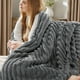 thumbnail image 1 of Manta Bedsure Sherpa Queen de 230 x 230 cm, color gris oscuro, 1 of 6